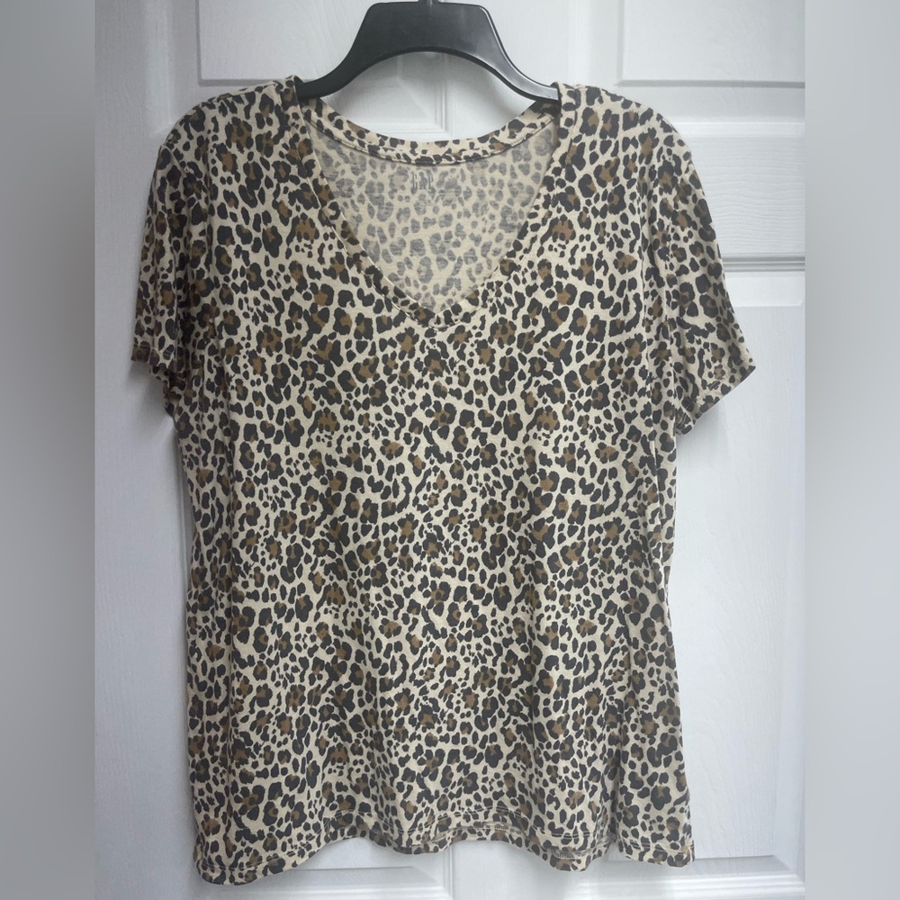 GAP Leopard Print “Favorite  T” sz XL